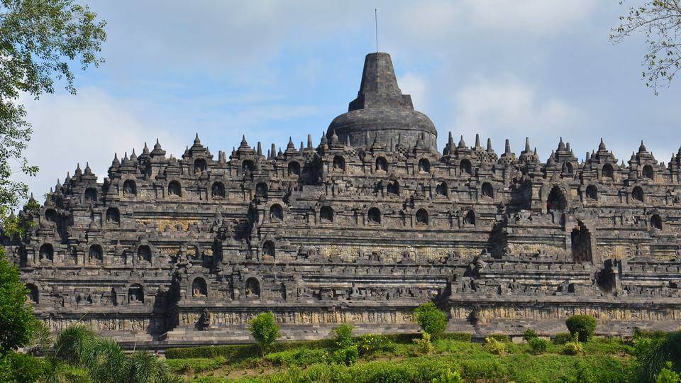 Боробудур храм в Индонезии