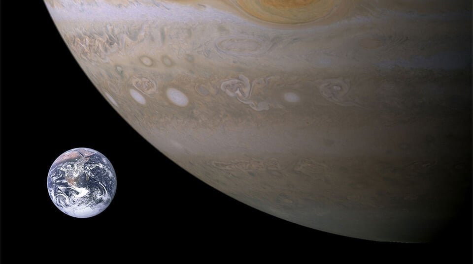 Сравнительные размеры Земли и Юпитера