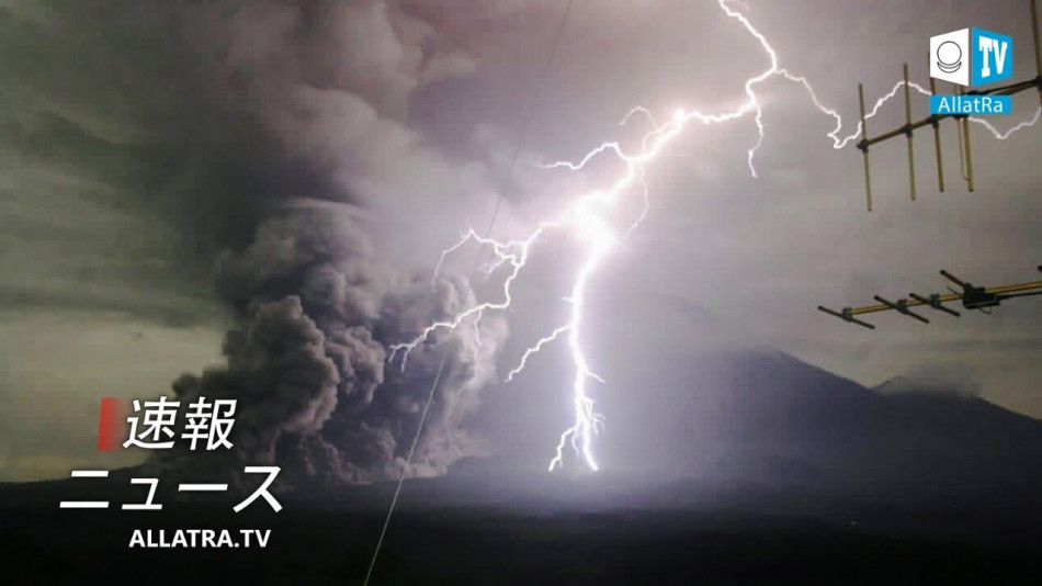 セメル火山の噴火。 マレーシア、インドネシア、タイ、コロンビアでの洪水。 カナダの降雪