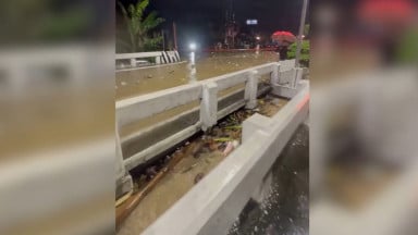 Häuser über Nacht fortgerissen – Philippinen von Tropensturm Penha verwüstet